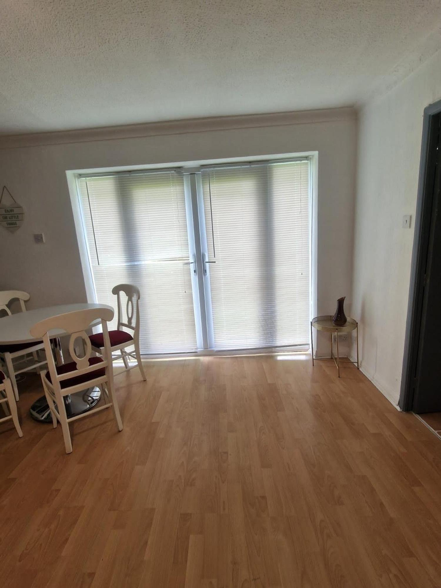 Apartamento Largess Associates Ltd *